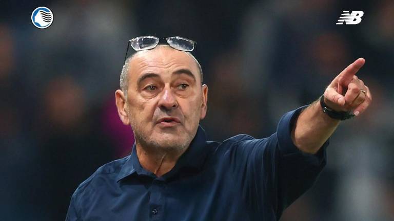 Maurizio Sarri buscará transmitir su experiencia en el banquillo del Atalanta.