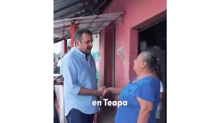 Andrés Manuel López Beltrán ha iniciado recorridos casa por casa en el Distrito 6 federal de Tabasco.