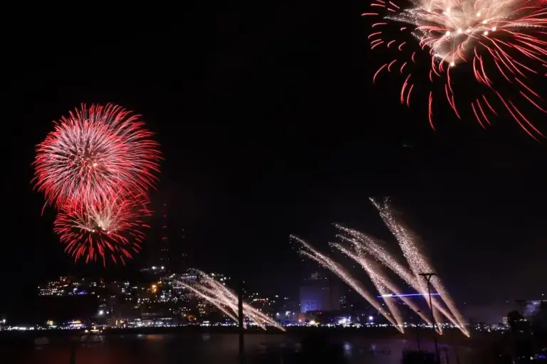 #EnVivo | Combate Naval del Carnaval de Mazatlán 2025