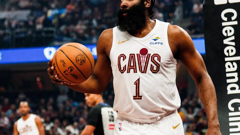 James Harden es nuevo miembro del club de jugadores con al menos 29 mil puntos en la NBA.