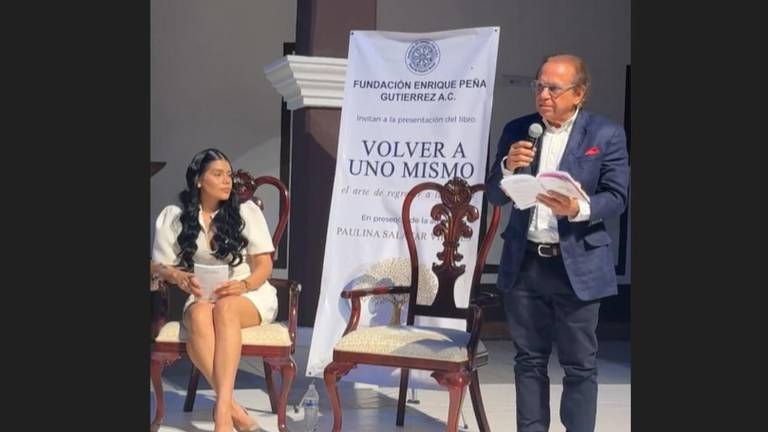 Acompañan a Paulina Salazar en la presentación de su libro