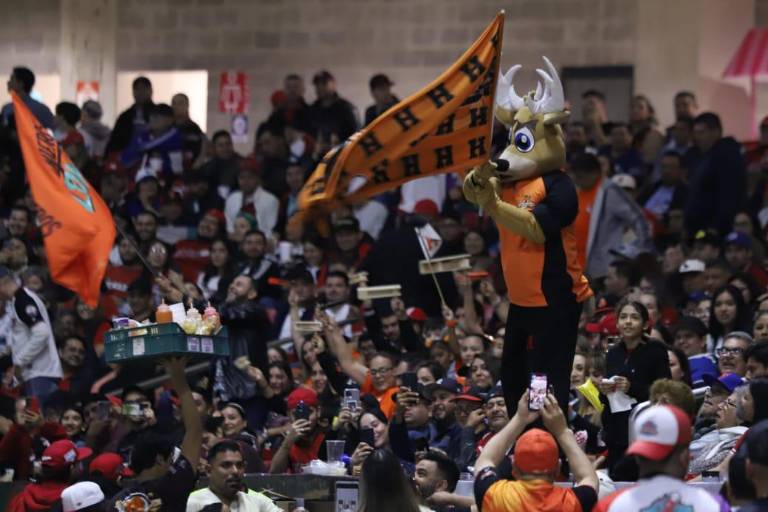 Entre una chispa de esperanza y lágrimas, así vivió el Teodoro Mariscal el campeonato de Naranjeros de Hermosillo