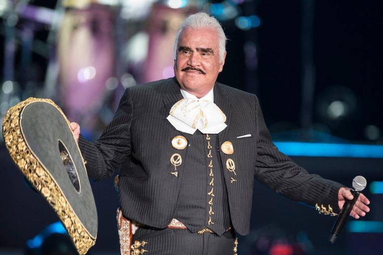 Exhibe la familia de Vicente Fernández presunta ‘falsedad’ de Televisa
