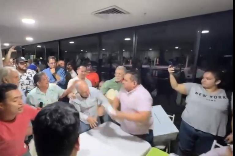 Remueve Club Campestre directiva y votan por una nueva en sesión donde hubo hasta jaloneos