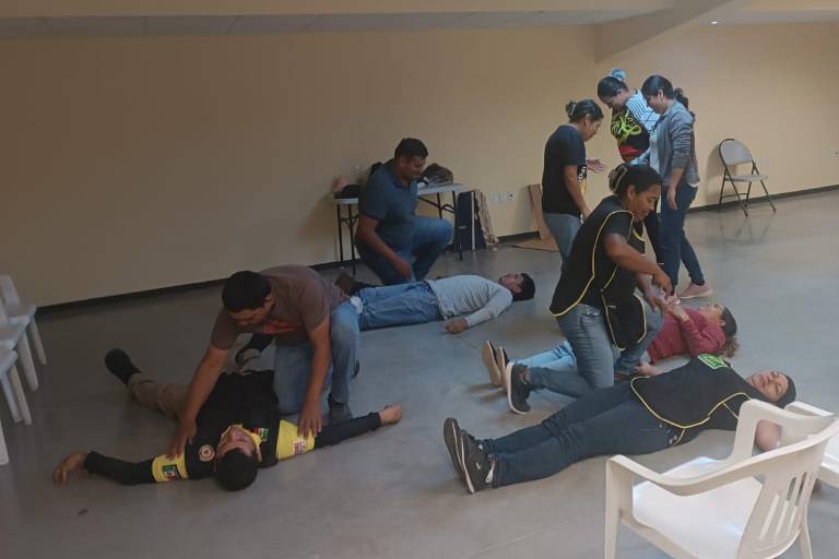 Protección Civil de Rosario capacita a personal de empaques y deshidratadoras