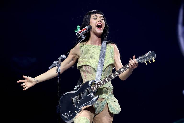 Conquista Katy Perry al público con su primer concierto de ‘The lifetimes tour’ en méxico