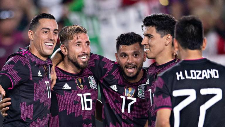 Rogelio Funes Mori debutó con gol en el Tricolor.