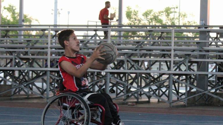 Guerreros pintó de escarlata el torneo.