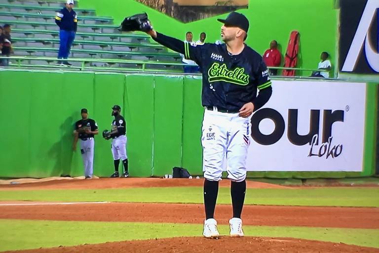 Lanzadores de Tomateros de Culiacán lucen efectivos como refuerzos en el Caribe