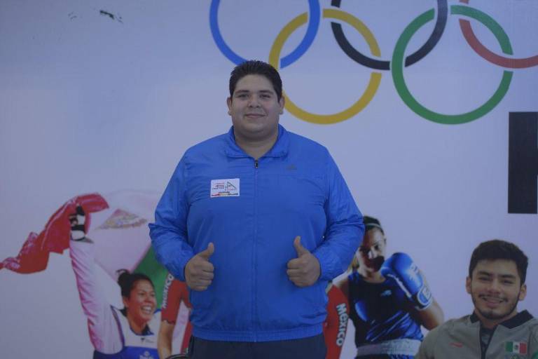 Navolatense Paúl Morales se alista para Selectivo Nacional de Luchas Asociadas