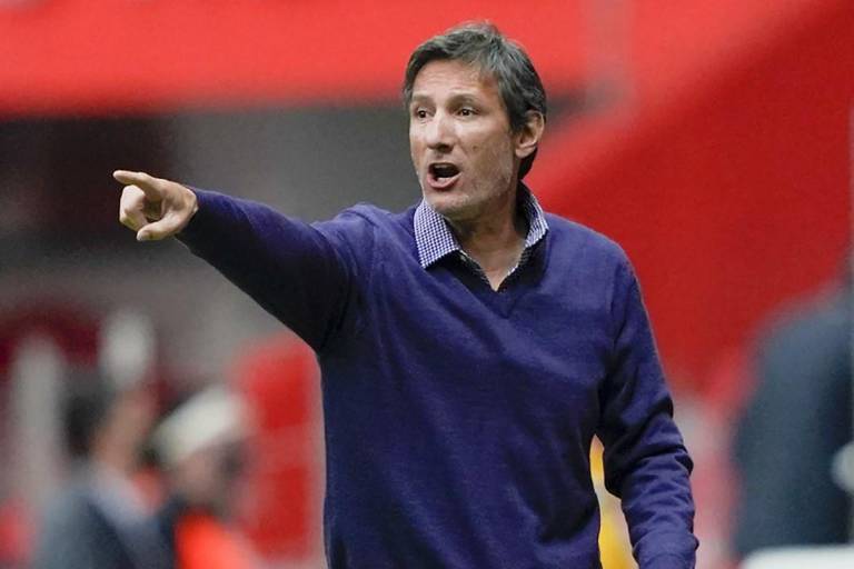 Mazatlán FC hace oficial la llegada de Gabriel Caballero como director técnico