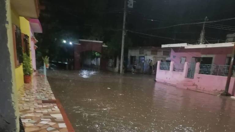 Habitantes de la colonia Calderón señalaron que el problema se repite cada año.