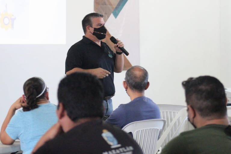 Inicia Primer Curso de Capacitación a entrenadores impartido por Imdem