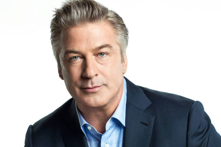 Formalizan los cargos contra el actor Alec Baldwin por el homicidio involuntario