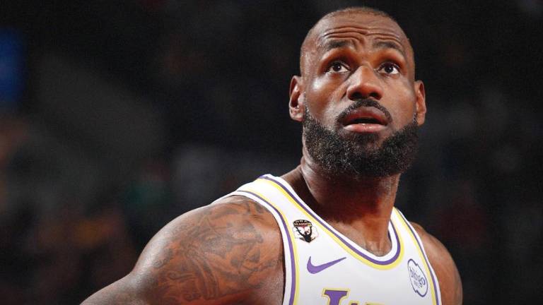 LeBron James no será titular en el Juego de Estrellas de la NBA, dejando atrás una racha de 21 años.