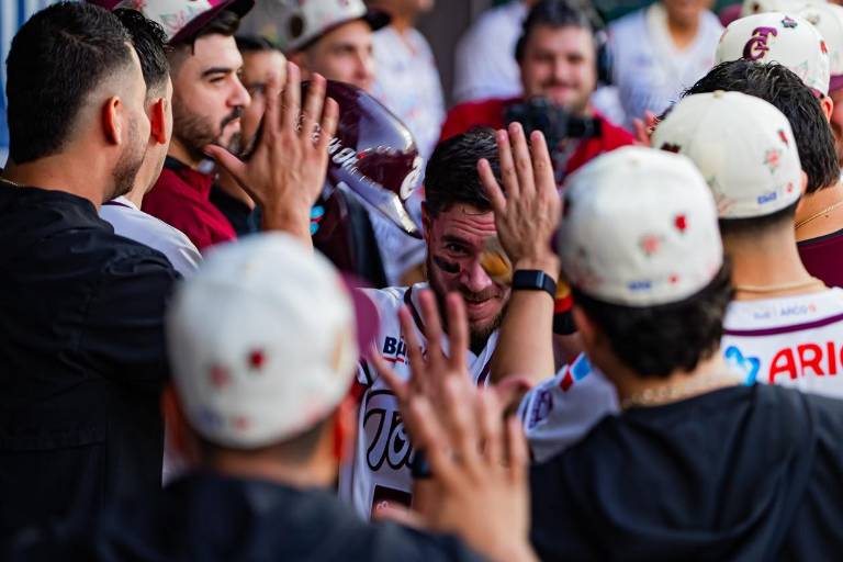 Grand slam de Esteban Quiroz da serie a Tomateros