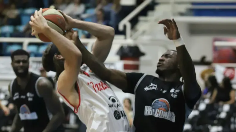 Un inicio para el olvido condenó a Venados Basketball, que volvió a perder en el Lobo Dome.