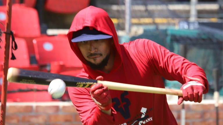 Brayan Quintero hace el róster.