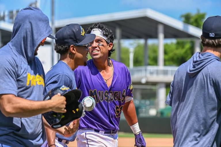 Poncho Ruiz tiene un miércoles heroico en Ligas Menores