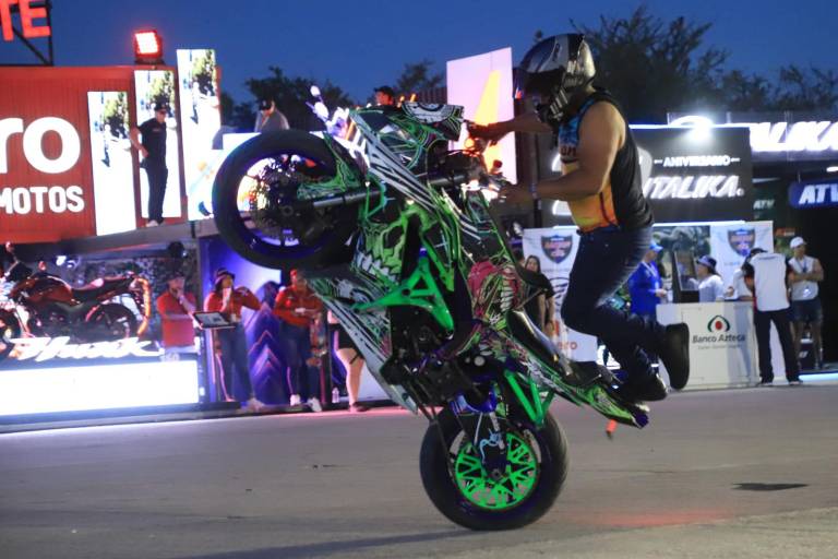 Los mejores Stunt Riders hacen gran exhibición en Mazatlán