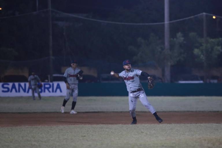 Pollería Catalina sigue en ‘caballo de hacienda’ en la Liga Clase Abierta