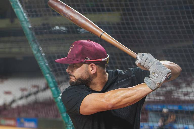 Tomateros de Culiacán entrena en casa tras finalizar gira de pretemporada