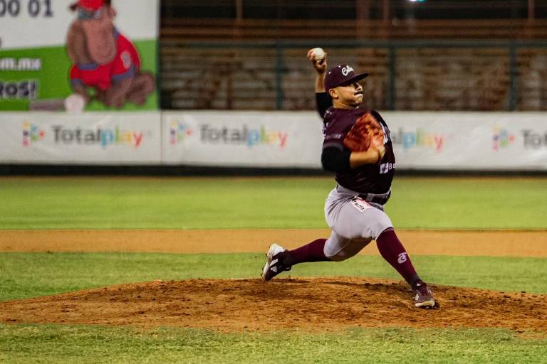 Tridente guinda domina a sus rivales en Ligas Menores