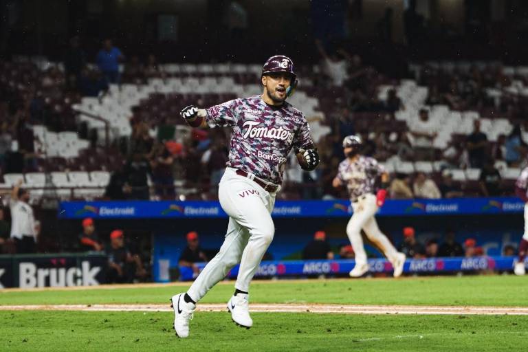 Ramón Ríos conectó el batazo del triunfo guinda.