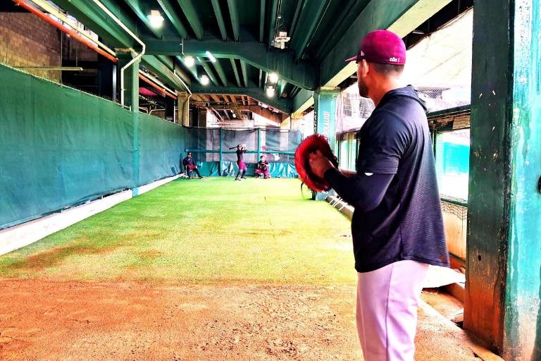 Tomateros de Culiacán mantiene sus entrenamientos a pesar de la lluvia