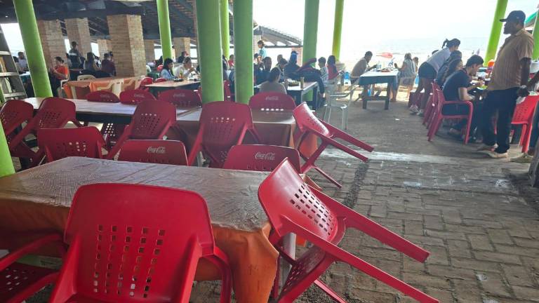 La inseguridad ha impactado en las ventas de los restaurante ubicados en las playas del Caimanero, en Rosario.