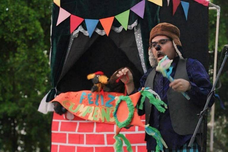 Sin Pared Teatro divierte con títeres a las familias