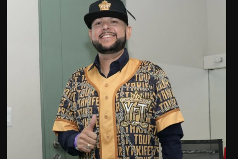 Denuncia el cantante Toño Lizárraga haber sido víctima de violencia