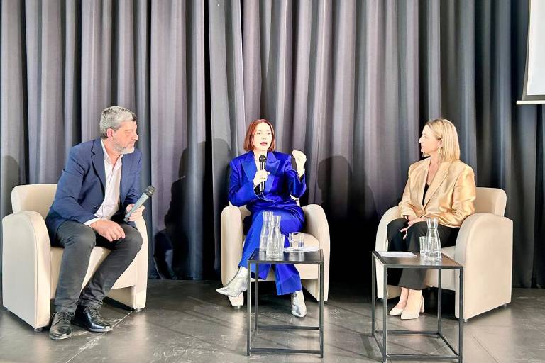 Desembarca escritora mexicana en un rincón de los pirineos españoles