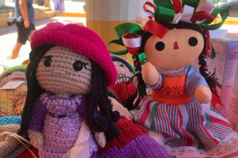 ‘Las Noreñitas’ que han viajado desde La Noria hasta París y China