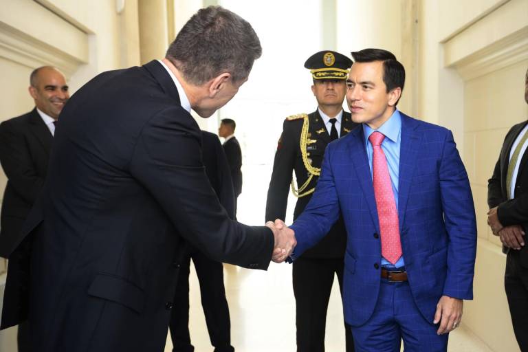 Ecuador está abierto a restablecer relaciones con México pero con condiciones, dice Noboa