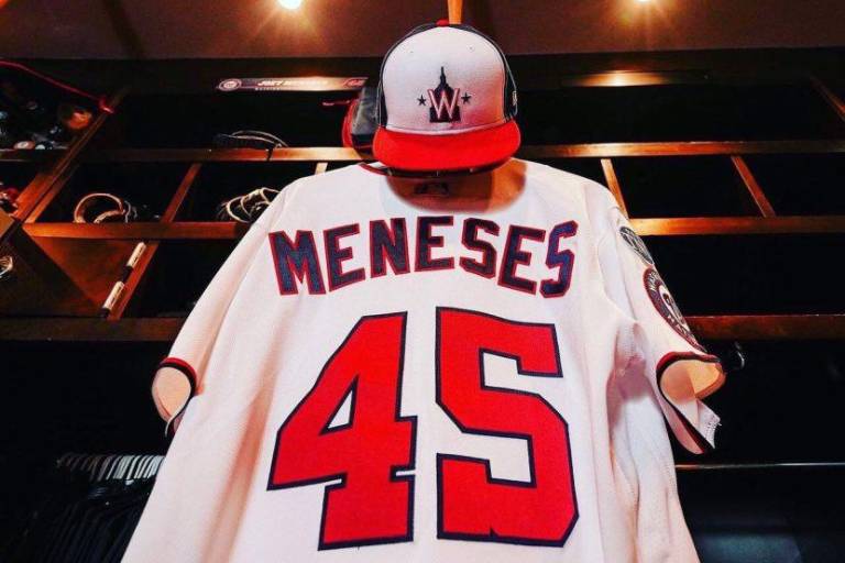 Urías y Meneses, a conquistar la temporada 2023 de MLB