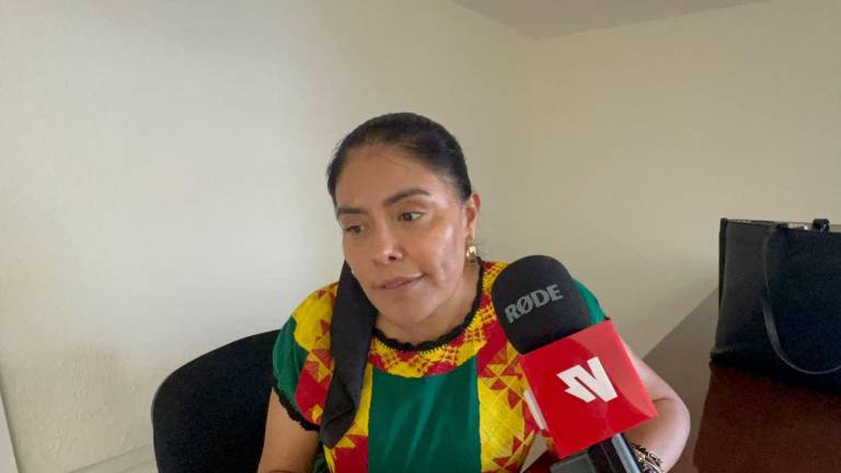 La activista Eufrosina Cruz promueve la iniciativa para que en Sinaloa se castigue el matrimonio infantil forzoso.