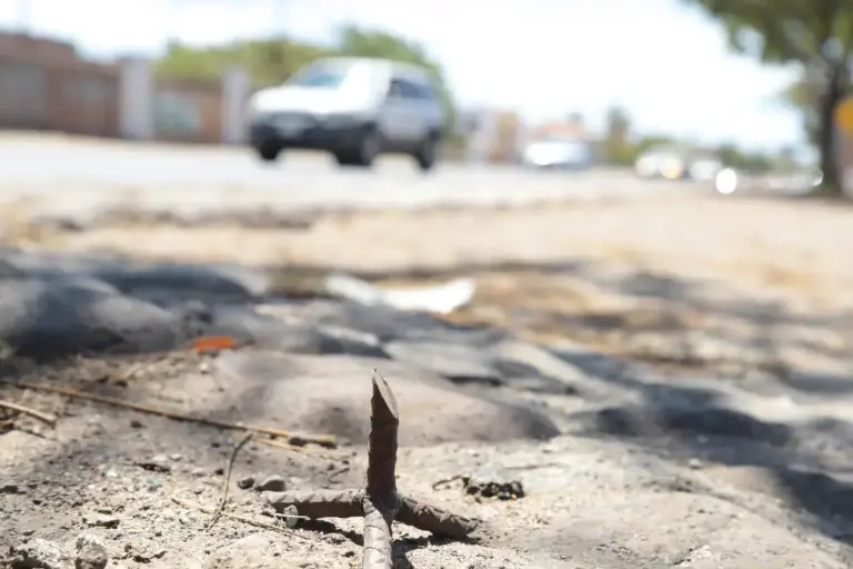 Congreso de Sinaloa tipifica como delito uso de ‘ponchallantas’; hasta 10 años de cárcel por arrojarlos