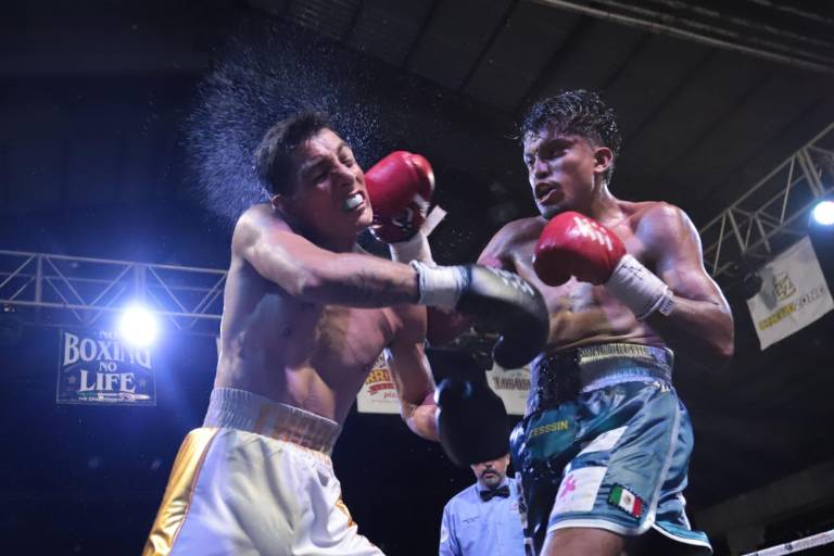 Mazatlecos defienden el terreno y salen victoriosos en la función Fuego en el Ring