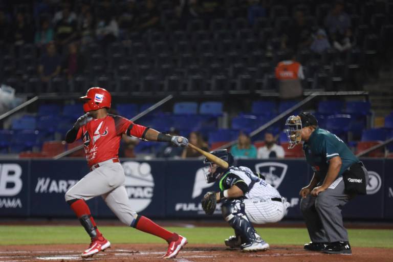 Sultanes de Monterrey se queda con el primero, tras paliza sobre Mayos de Navojoa
