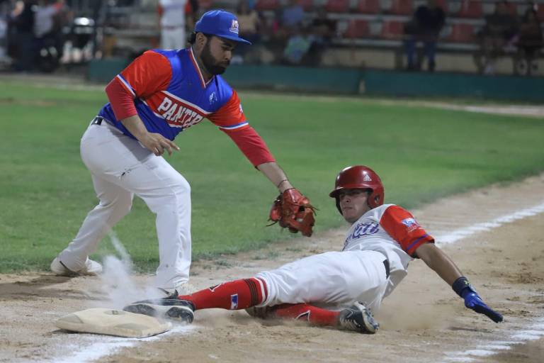 Ingeniería Carvajal pega primero en playoffs de Primera Fuerza