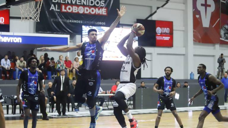 Venados Basketball divide resultados con Astros de Jalisco.