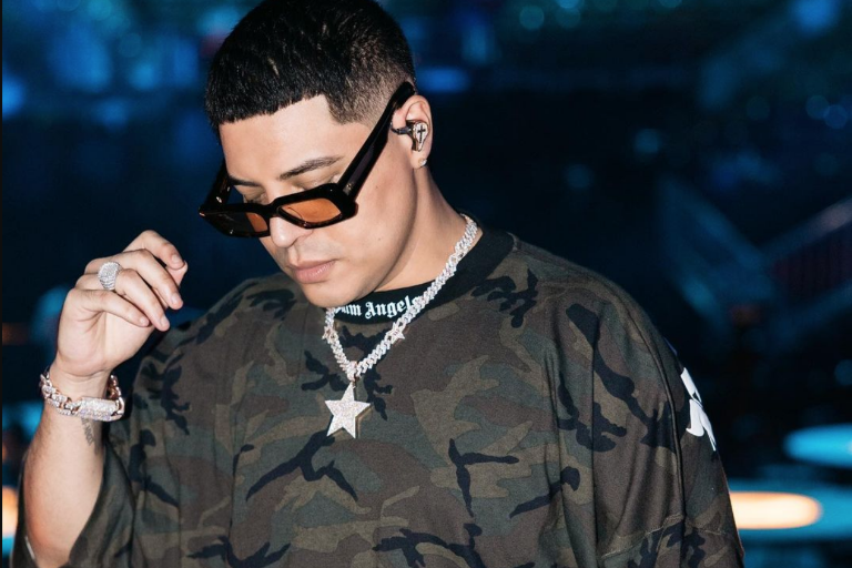 Anuncia Eduin Caz su retiro de manera oficial de Grupo Firme