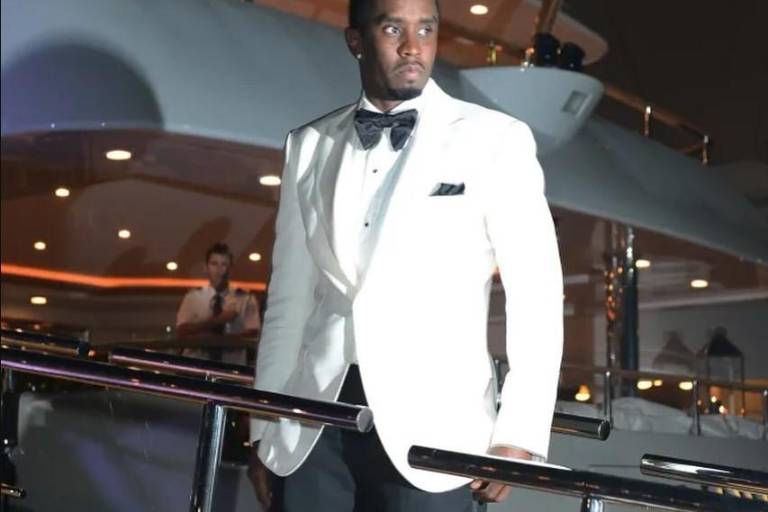 Suma Puff Daddy 10 denuncias y el pago de una indemnización de 100 mdd por abuso sexual