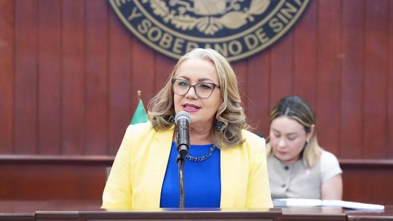 Rita Fierro asume Mesa Directiva del Congreso de Sinaloa tras licencia de Yeraldine Bonilla.