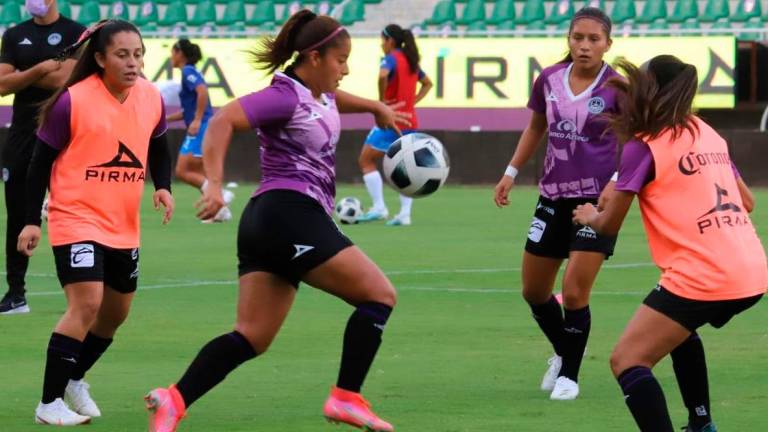 Mazatlán FC Femenil busca su primera victoria ante el Club Querétaro.