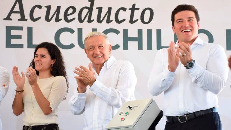 El Presidente Andrés Manuel López Obrador y el Gobernador de Nuevo León, Samuel García, inauguraron el pasado miércoles el acueducto “El Cuchillo 2”, pese a que no está terminado.