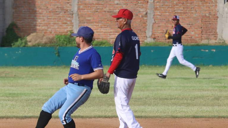 Los campos del Club Sarabia albergan los juegos de la Liga Meseros al Bat.