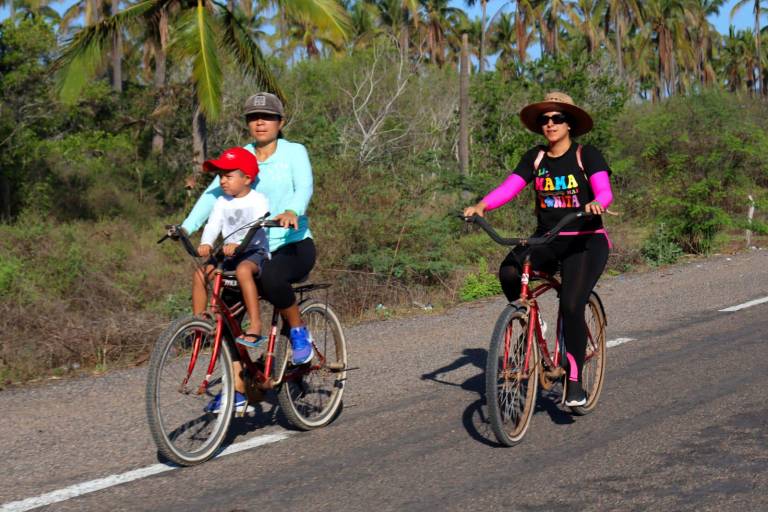 Disfrutan más de 50 ciclistas la Rodada 10KM, en la Isla de la Piedra