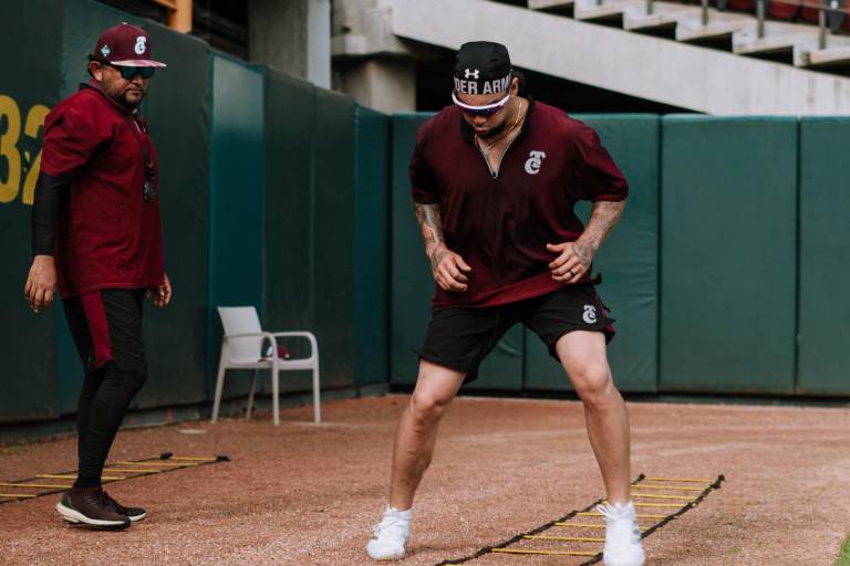 Tomateros de Culiacán afina fundamentos en su día 11 de pretemporada